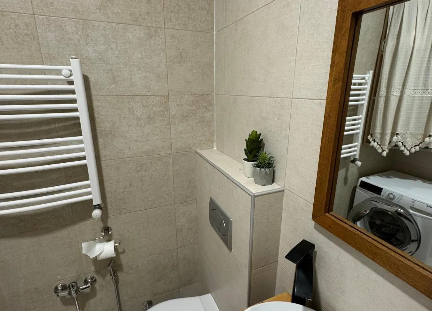 Tea'S Apartment In Tbilisi